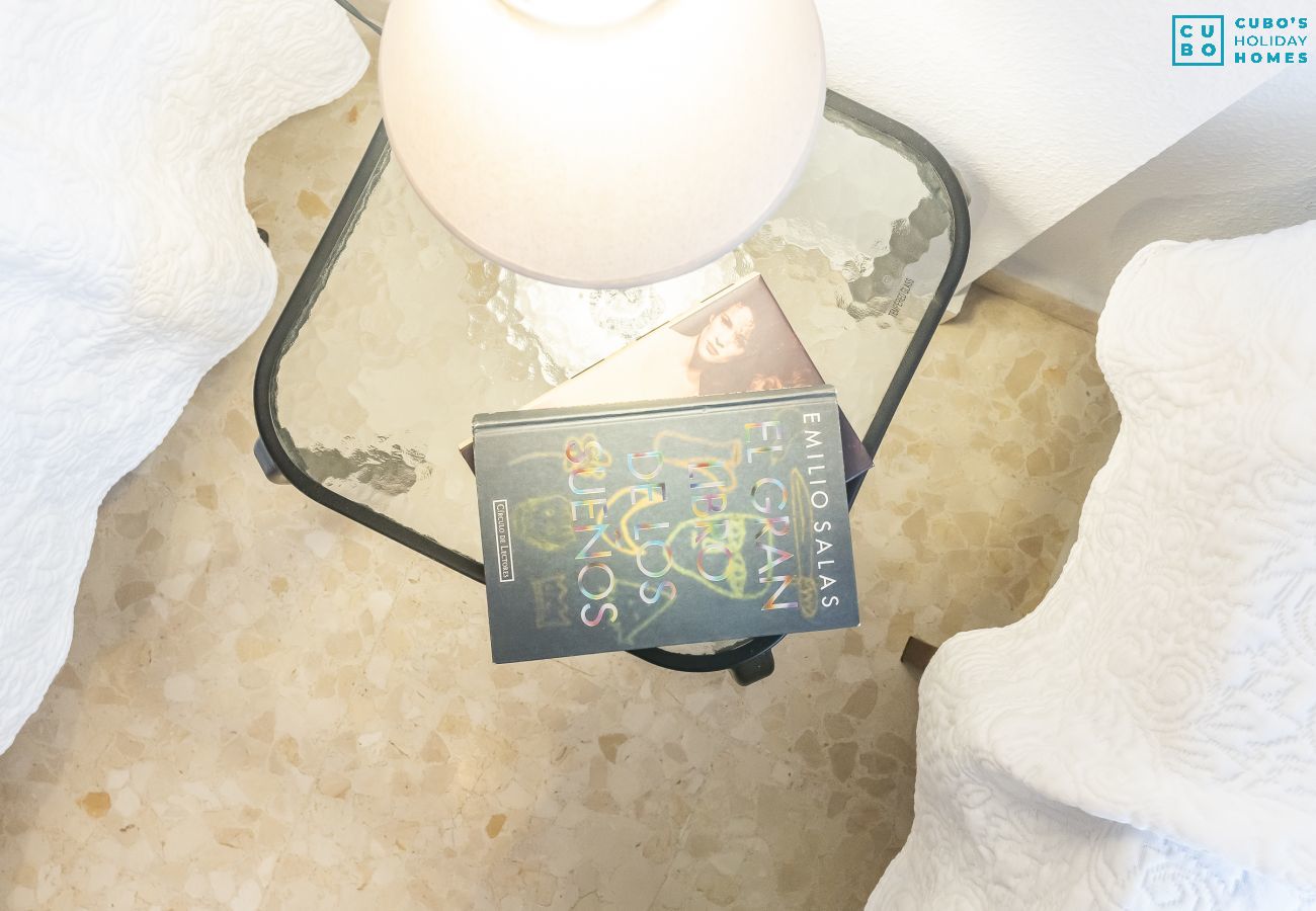 Apartamento en Rincón de la Victoria - Cubo's First Line Beach Las Gaviotas Apartment