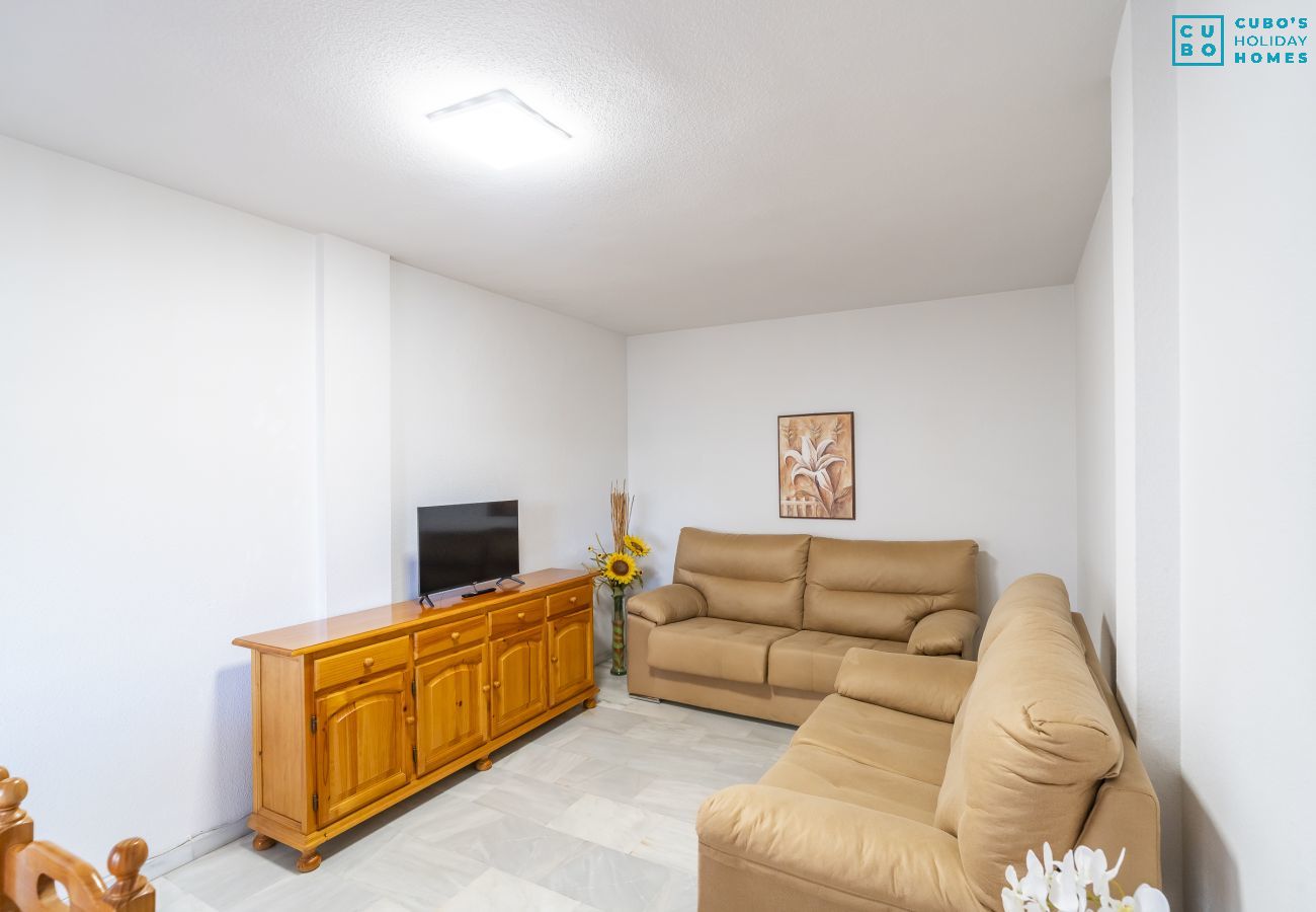 Apartamento en Rincón de la Victoria - Cubo's First Line Beach Las Gaviotas Apartment