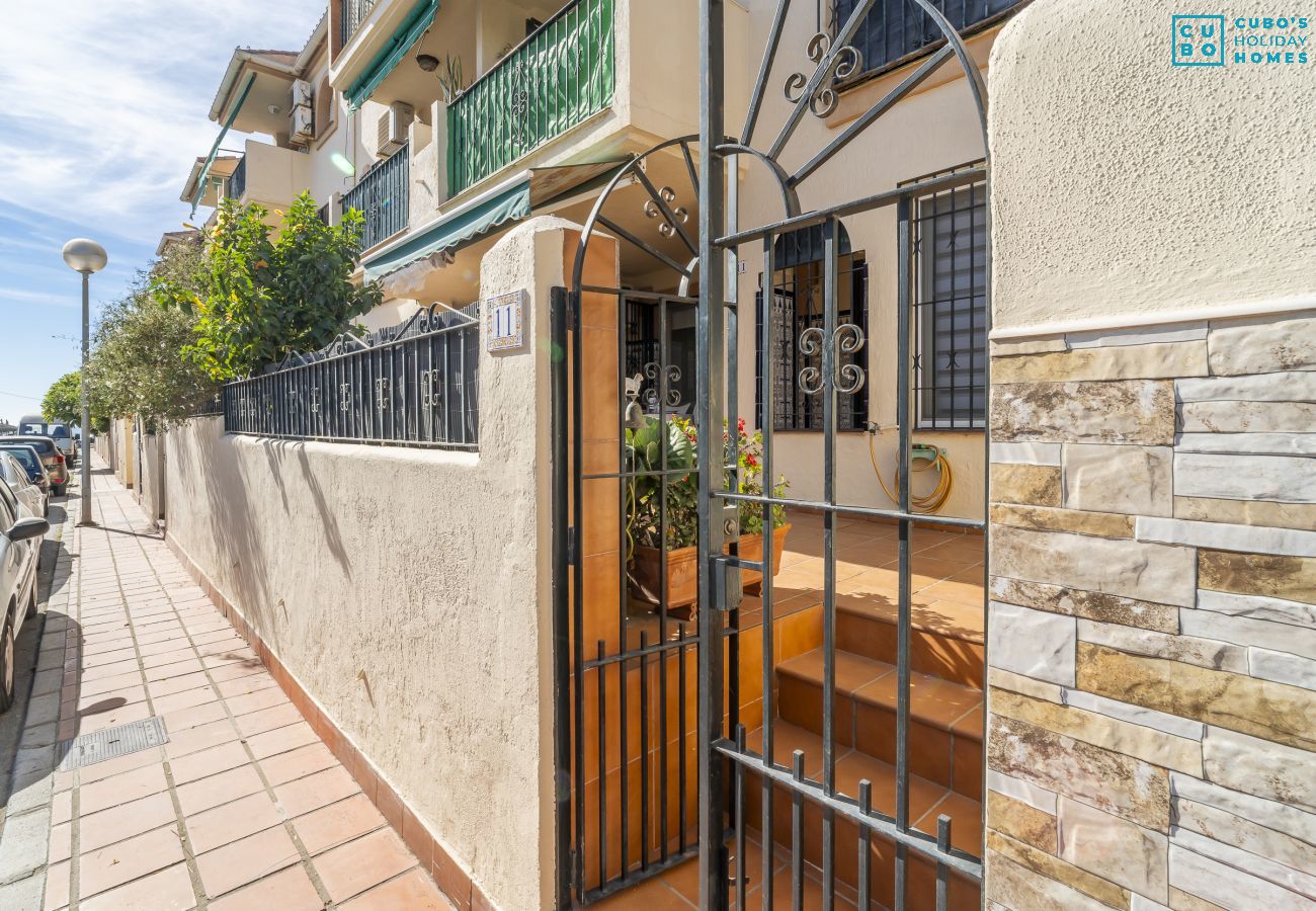 Apartamento en Rincón de la Victoria - Cubo's First Line Beach Las Gaviotas Apartment
