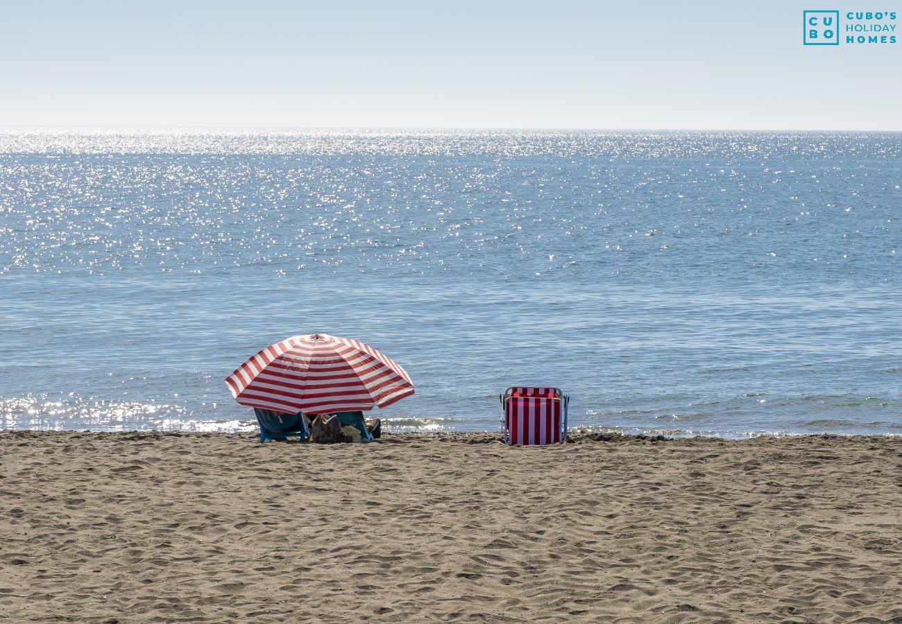 Apartamento en Rincón de la Victoria - Cubo's First Line Beach Las Gaviotas Apartment