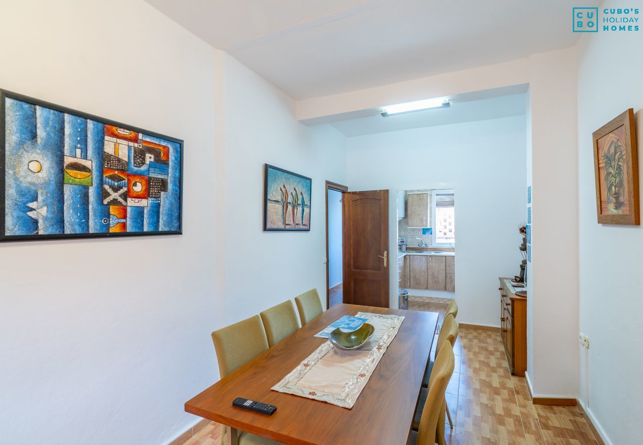 Apartamento en Alhaurín el Grande - Cubo's King Apartment & Terrace