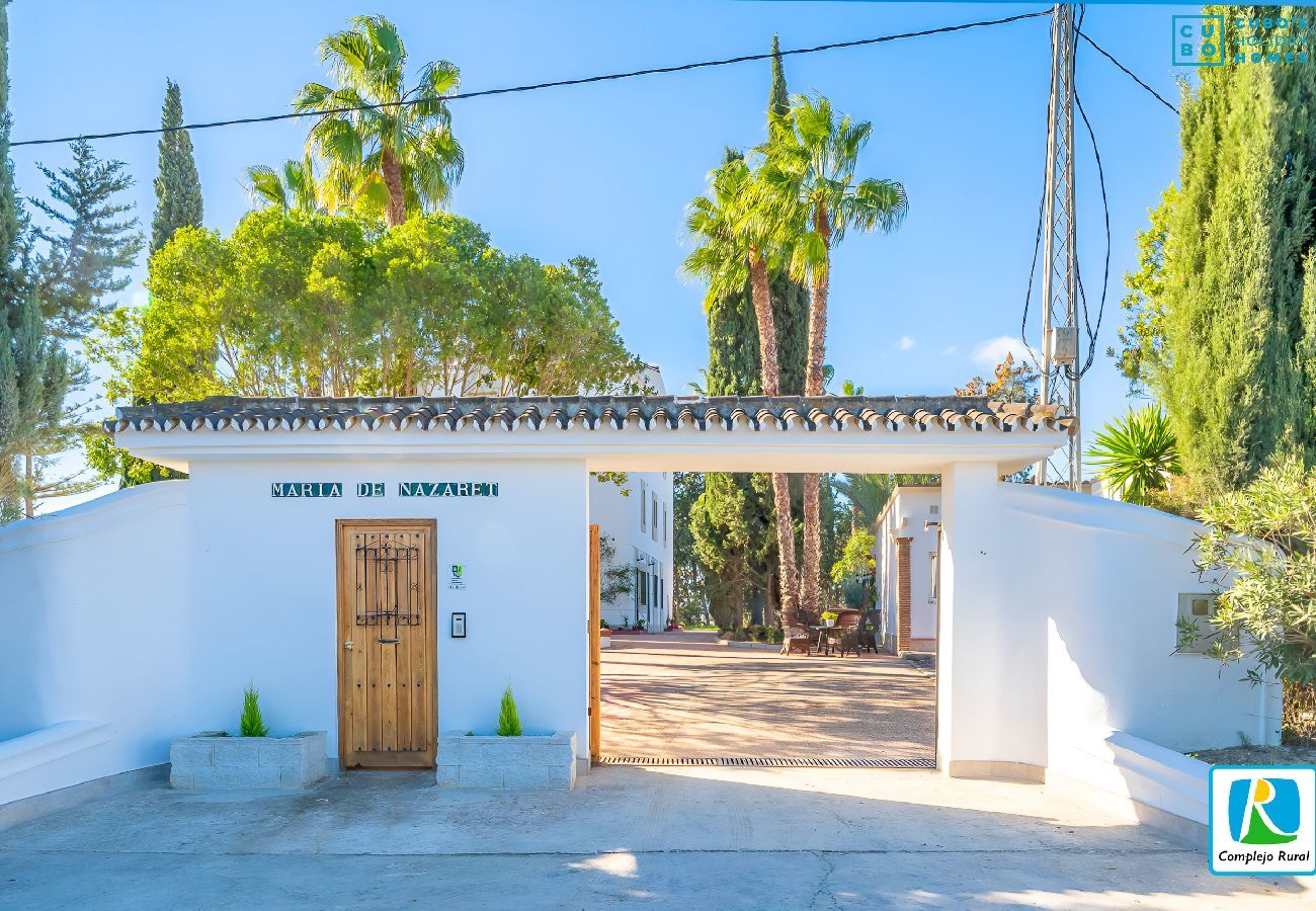 Casa rural en Alhaurín el Grande - Cubo's NAZ Country Stay | Family Fun B&B