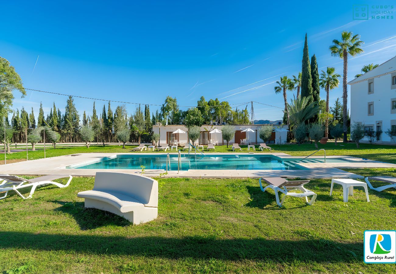 Casa rural en Alhaurín el Grande - Cubo's NAZ Country Stay | Family Fun B&B