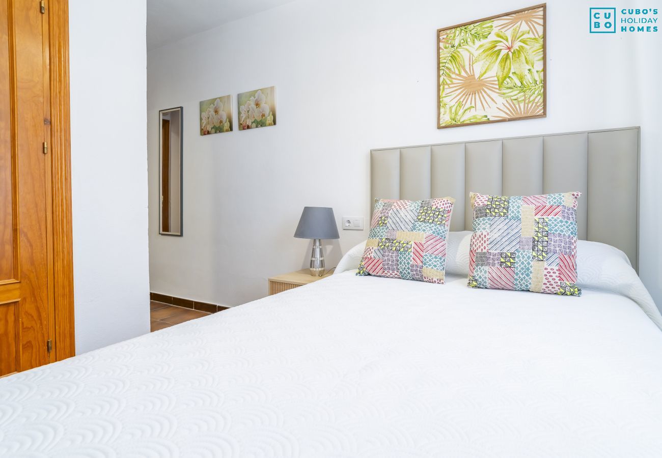 Casa rural en Alhaurín el Grande - Cubo's NAZ Country Stay | Family Fun B&B