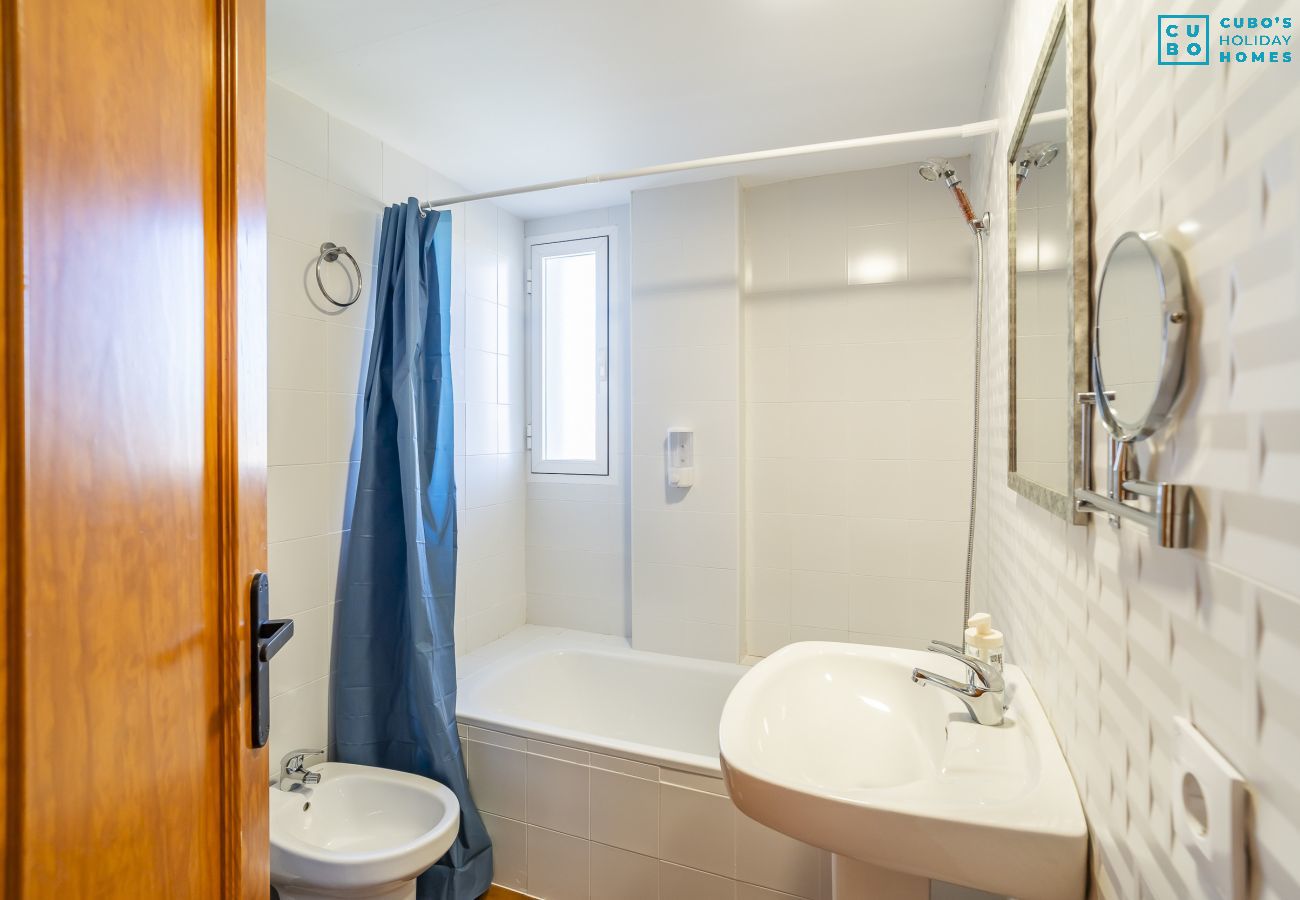 Casa rural en Alhaurín el Grande - Cubo's NAZ Country Stay | Family Fun B&B