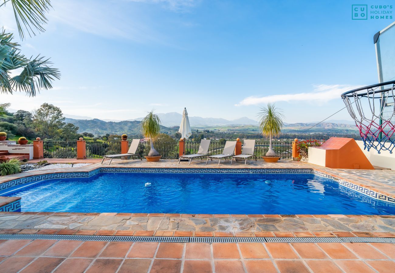 Casa rural en Coín - Cubo's Salvadora Rural House