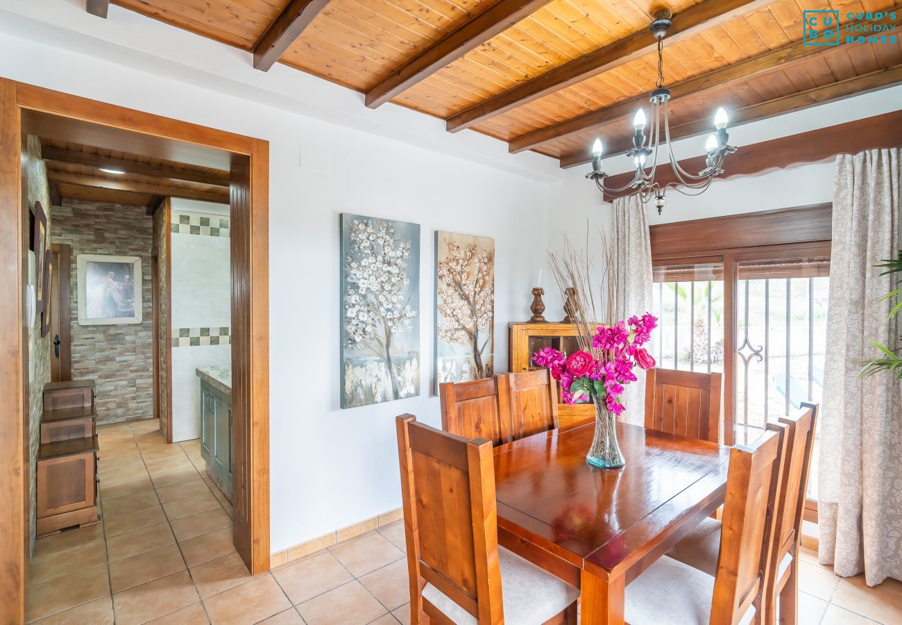 Casa rural en Coín - Cubo's La Carreta Rural House