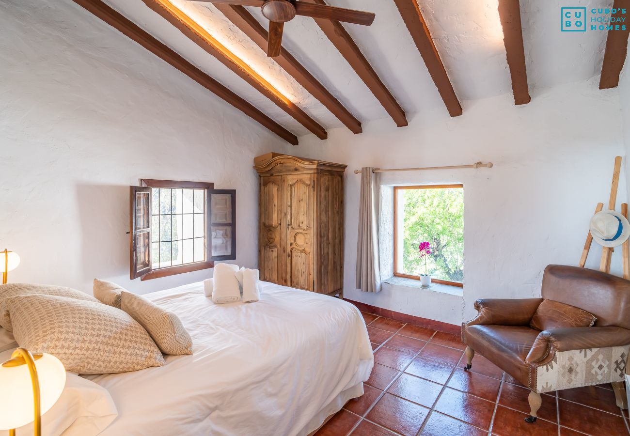 Casa rural en Málaga - Cubo's Casa Los Pinos High Privacy Pool