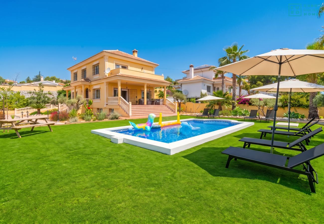 Casa vacacional con piscina en Alhaurín de la Torre