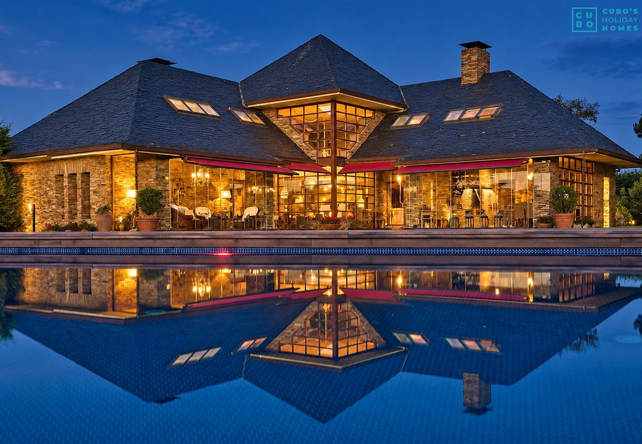 Villa en Coaña - Cubo's Casa Liso
