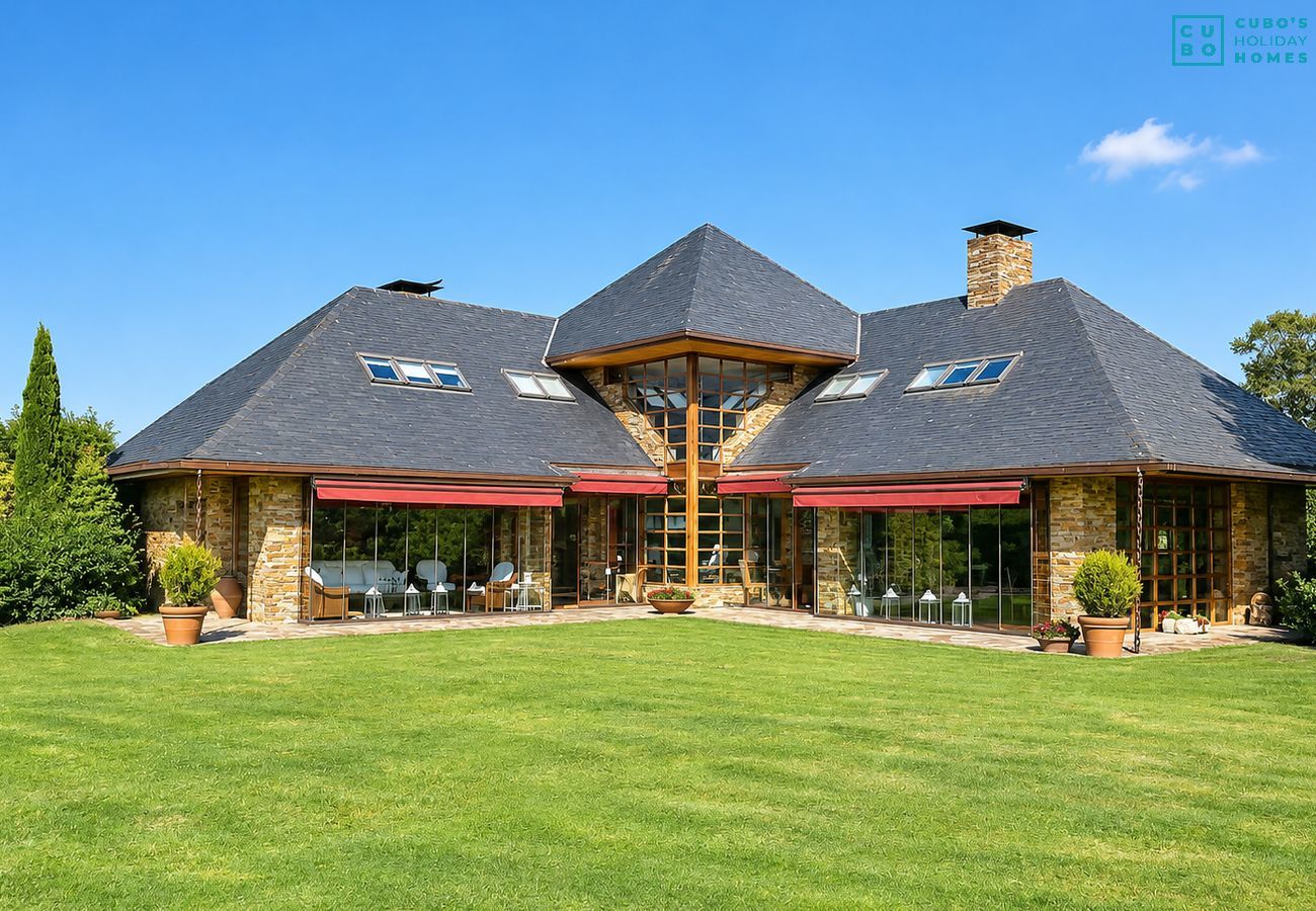 Villa en Coaña - Cubo's Casa Liso
