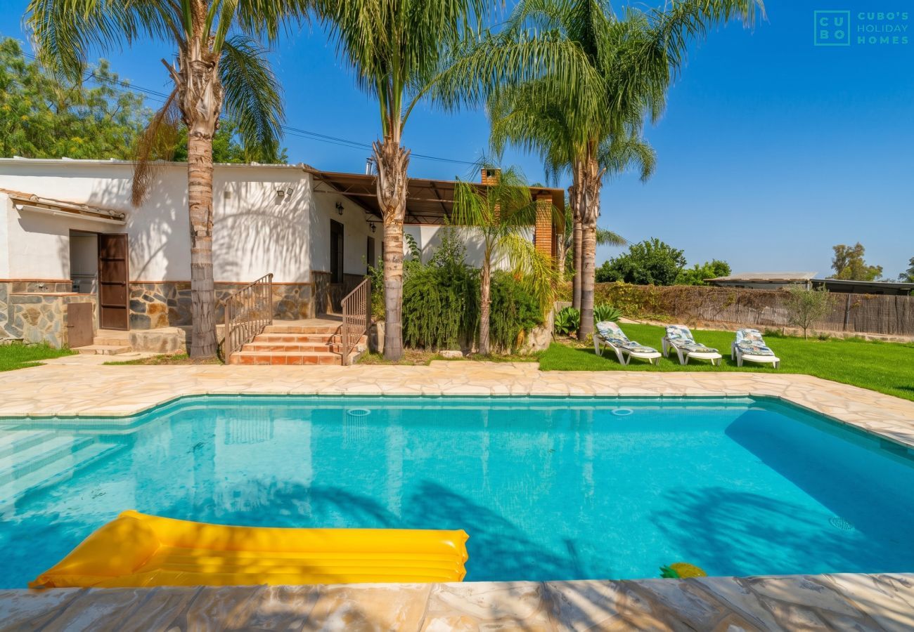 Casa rural en Alhaurín el Grande - Cubo's Finca La Sierra