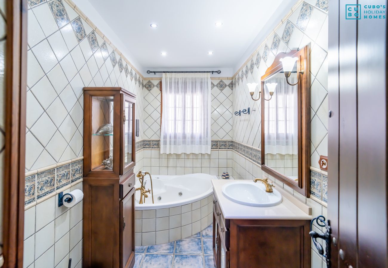 Apartamento en Alhaurín el Grande - Cubo's Urban Plaza Apartment