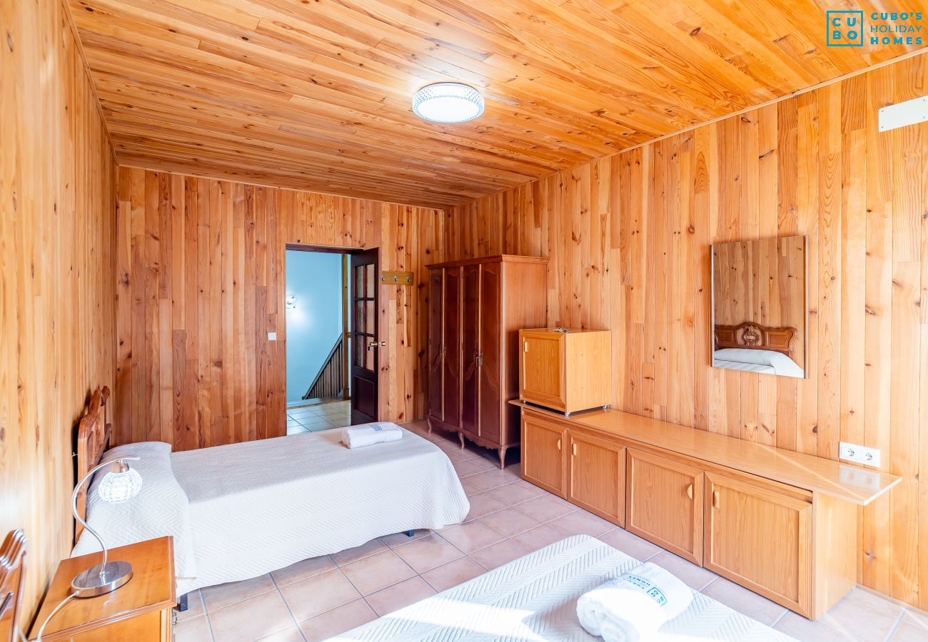 Casa en El Burgo - Cubo's El Postre House