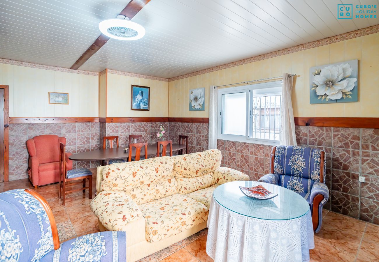 Casa en El Burgo - Cubo's El Postre House