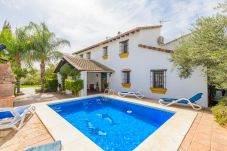 Cubo's Casa La Viña Casa rural con piscina privada en Alhaurín