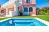 Villa in Mijas Costa - Cubo's Beachfront Villa Khayyam