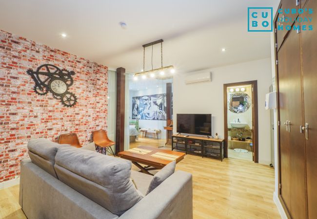 Apartment in Málaga - Cubo's Apartamento 33 Carreteria 3B Apartment in Málaga - Cubo's Apartamento 33 Carreteria 3B