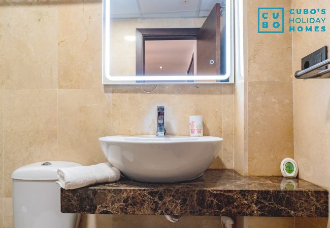 Apartment in Málaga - Cubo's Apartamento 33 Carreteria 3B Apartment in Málaga - Cubo's Apartamento 33 Carreteria 3B