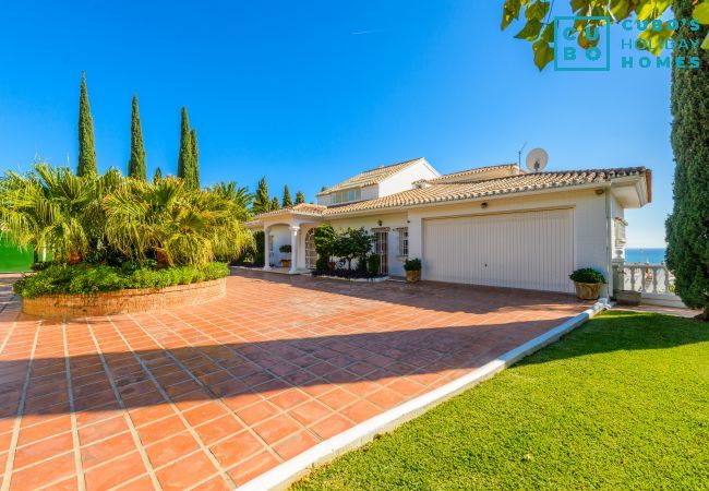 Villa in Benalmádena - Cubo's Villa Las Colinas Villa in Benalmádena - Cubo's Villa Las Colinas