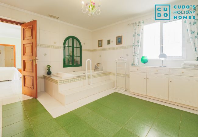 Villa in Benalmádena - Cubo's Villa Las Colinas Villa in Benalmádena - Cubo's Villa Las Colinas