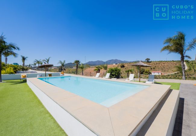 Villa in Alhaurín el Grande - Cubo's Villa Loft Monte Perdido Villa in Alhaurín el Grande - Cubo's Villa Loft Monte Perdido