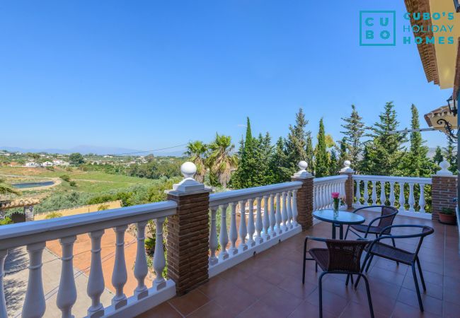 Villa in Alhaurin de la Torre - Cubo's Villa Torre Encina Villa in Alhaurin de la Torre - Cubo's Villa Torre Encina