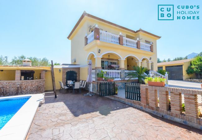 Villa in Alhaurin de la Torre - Cubo's Villa Torre Encina Villa in Alhaurin de la Torre - Cubo's Villa Torre Encina