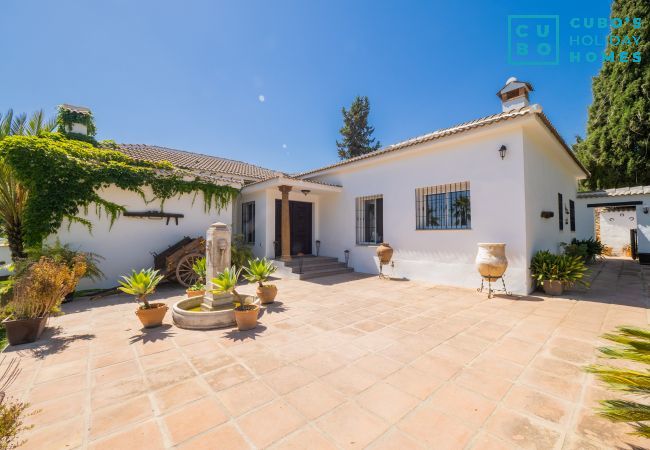 Villa in Alhaurin de la Torre - Cubo's Villa Bellavista La Jona & Heated Pool Villa in Alhaurin de la Torre - Cubo's Villa Bellavista La Jona & Heated Pool