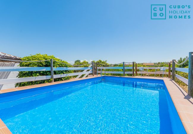 Private pool of this Finca in Alhaurín el Grande