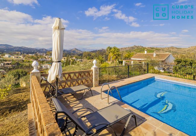 Private pool of this Finca in Coín