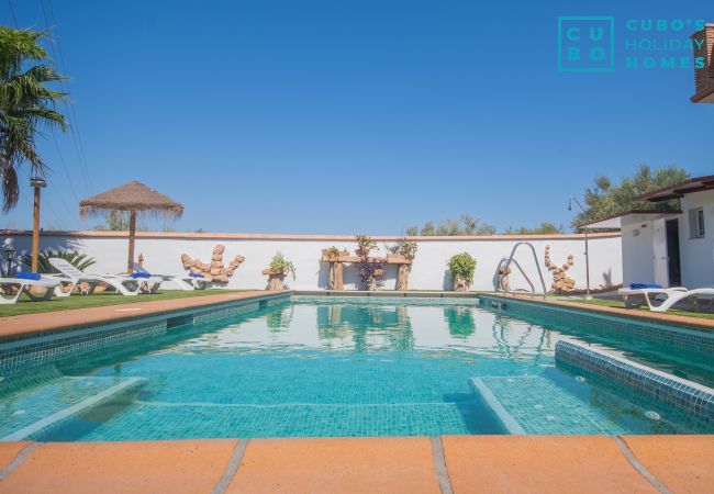 Private pool of this rural house in Alhaurín el Grande