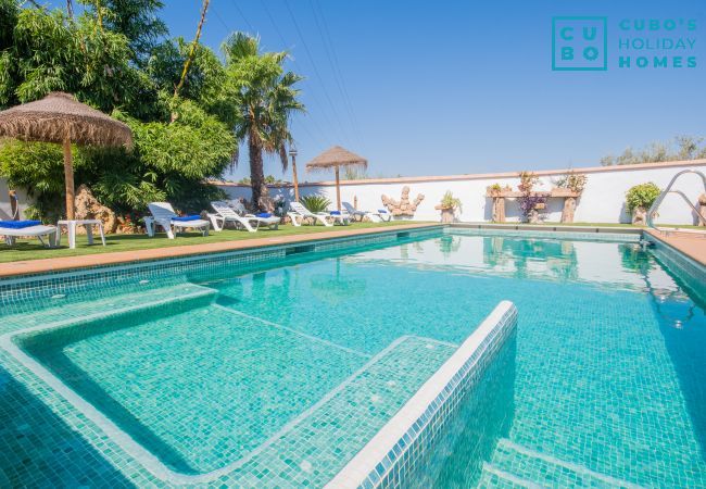 Private pool of this rural house in Alhaurín el Grande