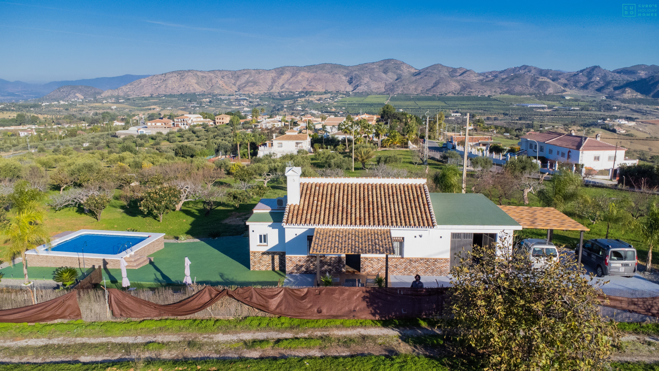 Rural house in Alhaurín de la Torre with private pool.