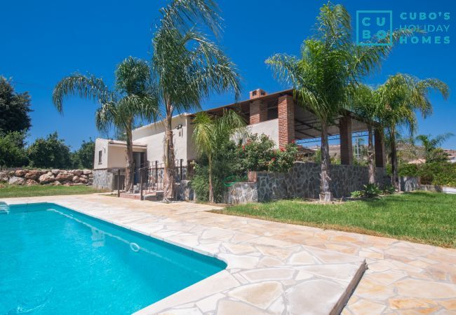 Private pool of this estate in Alhaurín el Grande