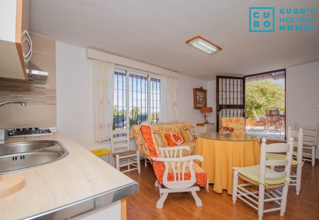 Villa in Alhaurin de la Torre - Cubo's Casa El Azahar Villa in Alhaurin de la Torre - Cubo's Casa El Azahar