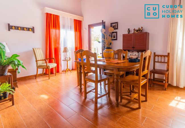 Villa in Alhaurin de la Torre - Cubo's Casa El Azahar Villa in Alhaurin de la Torre - Cubo's Casa El Azahar