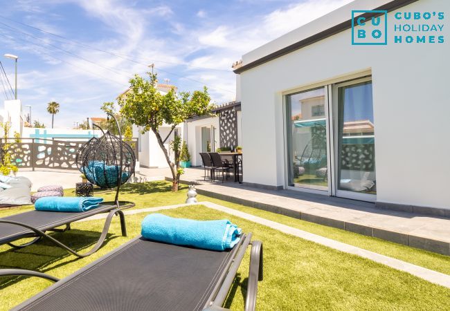 Villa in Málaga - Cubo's Cozy & Modern Sol de Malaga