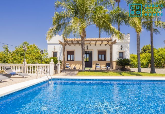 Villa in Alhaurín el Grande - Cubo's Villa Huerta de las Rosas Villa in Alhaurín el Grande - Cubo's Villa Huerta de las Rosas