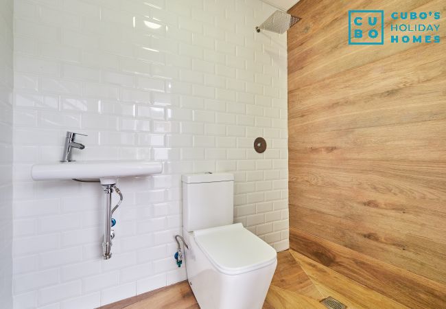 Bathroom of this farm in the Montes de Málaga