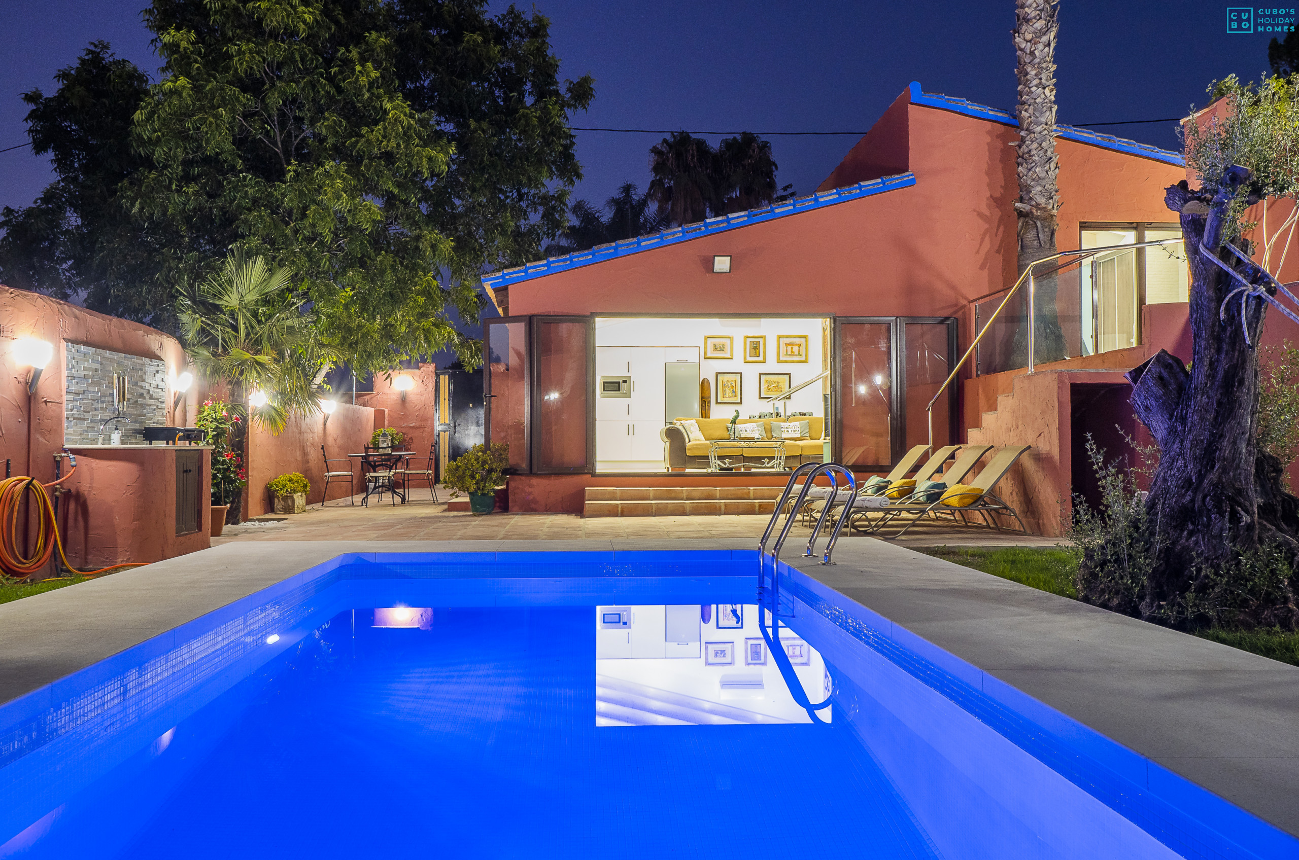 Private pool of this estate in Alhaurín el Grande