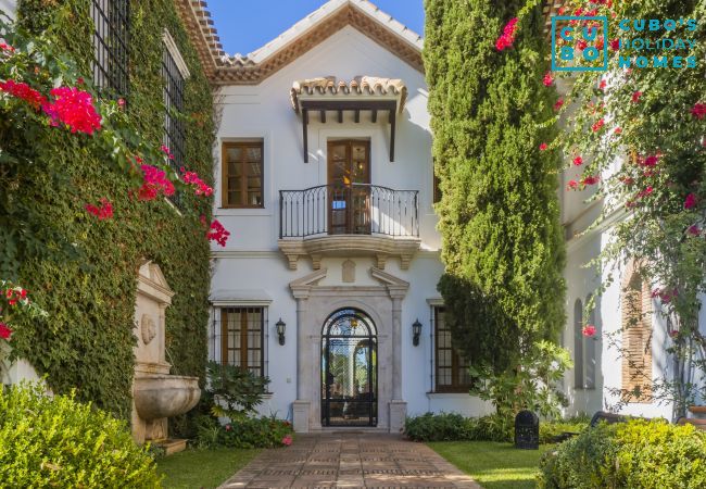 Entrance of this luxury villa in Malaga