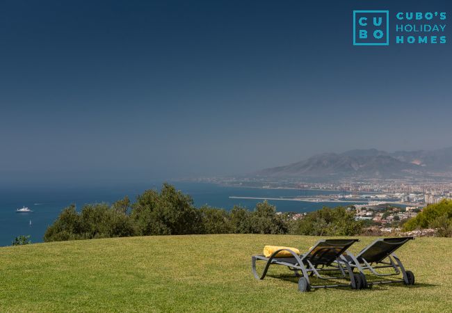 Villa in Málaga - Cubo's Mountain Bayview Luxury Villa Villa in Málaga - Cubo's Mountain Bayview Luxury Villa
