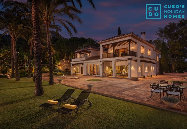 Villa in Málaga - Cubo's Mountain Bayview Luxury Villa Villa in Málaga - Cubo's Mountain Bayview Luxury Villa