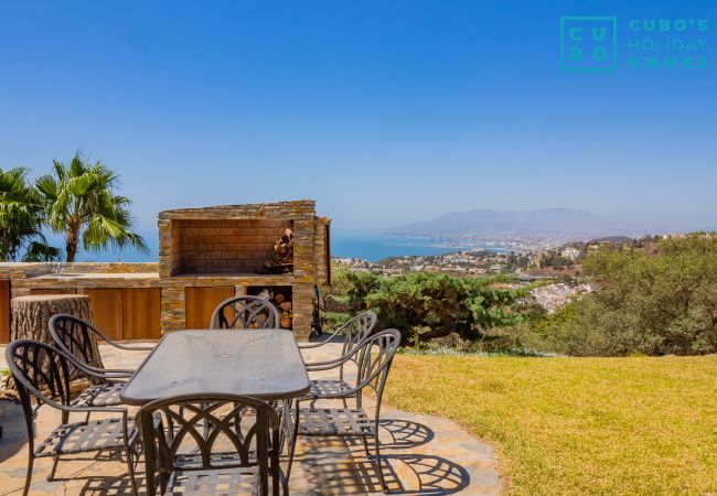 Villa in Málaga - Cubo's Mountain Bayview Luxury Villa Villa in Málaga - Cubo's Mountain Bayview Luxury Villa