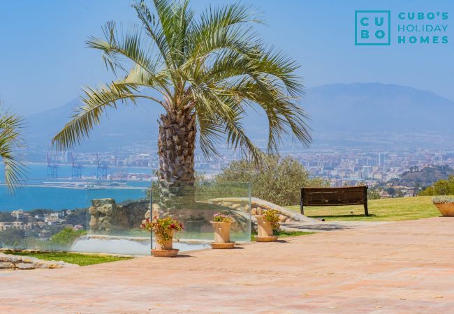 Villa in Málaga - Cubo's Mountain Bayview Luxury Villa Villa in Málaga - Cubo's Mountain Bayview Luxury Villa