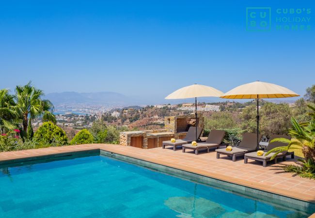 Villa in Málaga - Cubo's Mountain Bayview Luxury Villa Villa in Málaga - Cubo's Mountain Bayview Luxury Villa