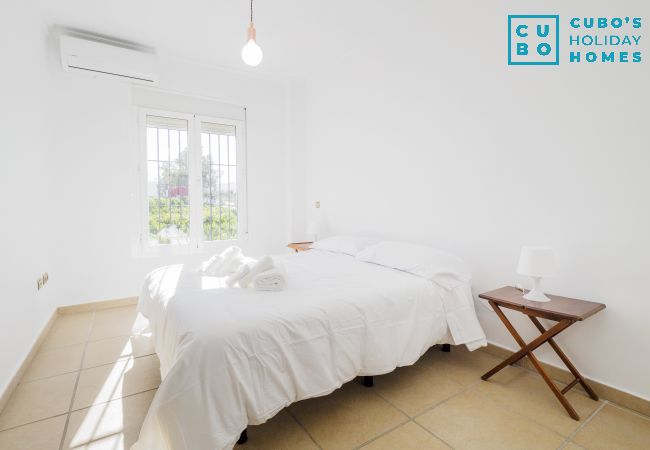 Villa in Alhaurin de la Torre - Cubo's Villa Plumaria de Alhaurin Villa in Alhaurin de la Torre - Cubo's Villa Plumaria de Alhaurin