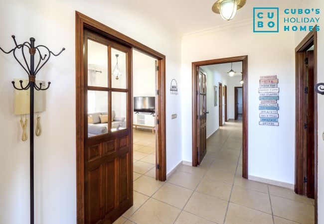 Villa in Alhaurin de la Torre - Cubo's Villa Plumaria de Alhaurin Villa in Alhaurin de la Torre - Cubo's Villa Plumaria de Alhaurin