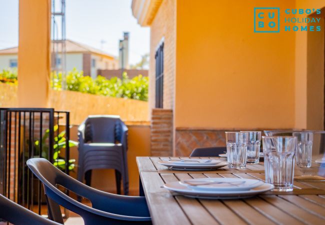 Villa in Alhaurin de la Torre - Cubo's Villa Plumaria de Alhaurin Villa in Alhaurin de la Torre - Cubo's Villa Plumaria de Alhaurin